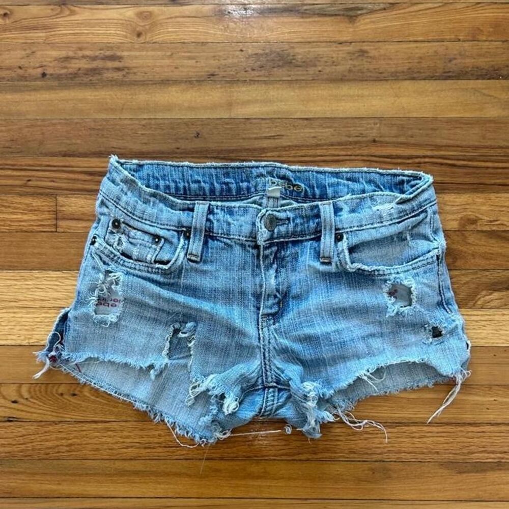 Bebe Women's Low Rise Shorts 26